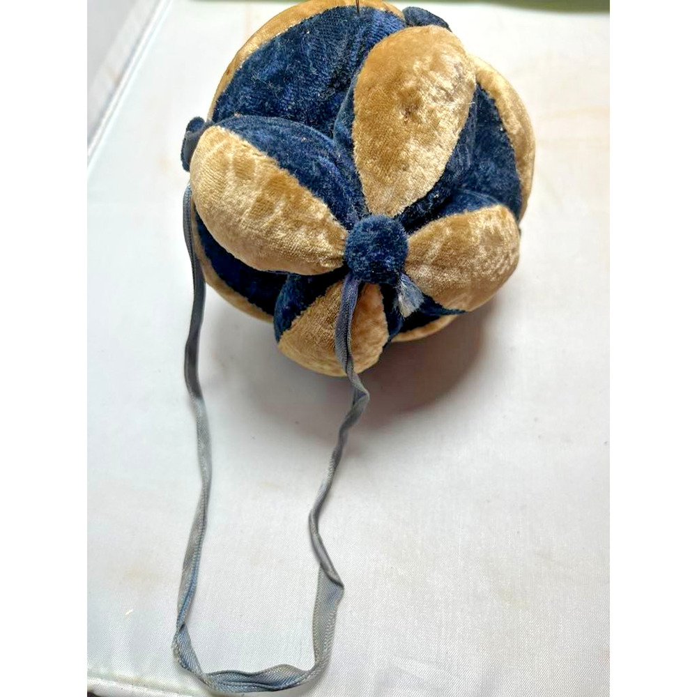 Antique Amish Puzzle Ball Pin Cushion Handmade Folk Art Sewing VELVET - Picture 2 of 4